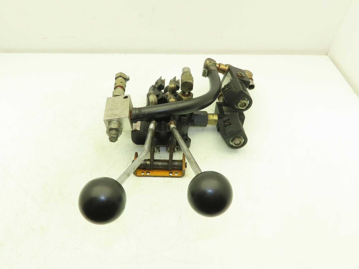 Big Joe PDH-40-106 Forklift Walkie Stacker Hydraulic Control Valve Assembly