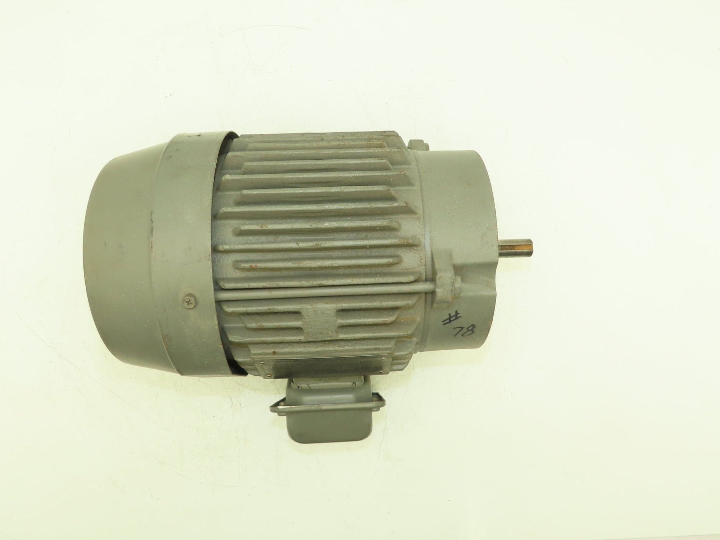 Toshiba B0012FMC2AOZ AC Electric Motor 1Hp 3490rpm 230/460v 3Ph 56C TEFC 1.25SF