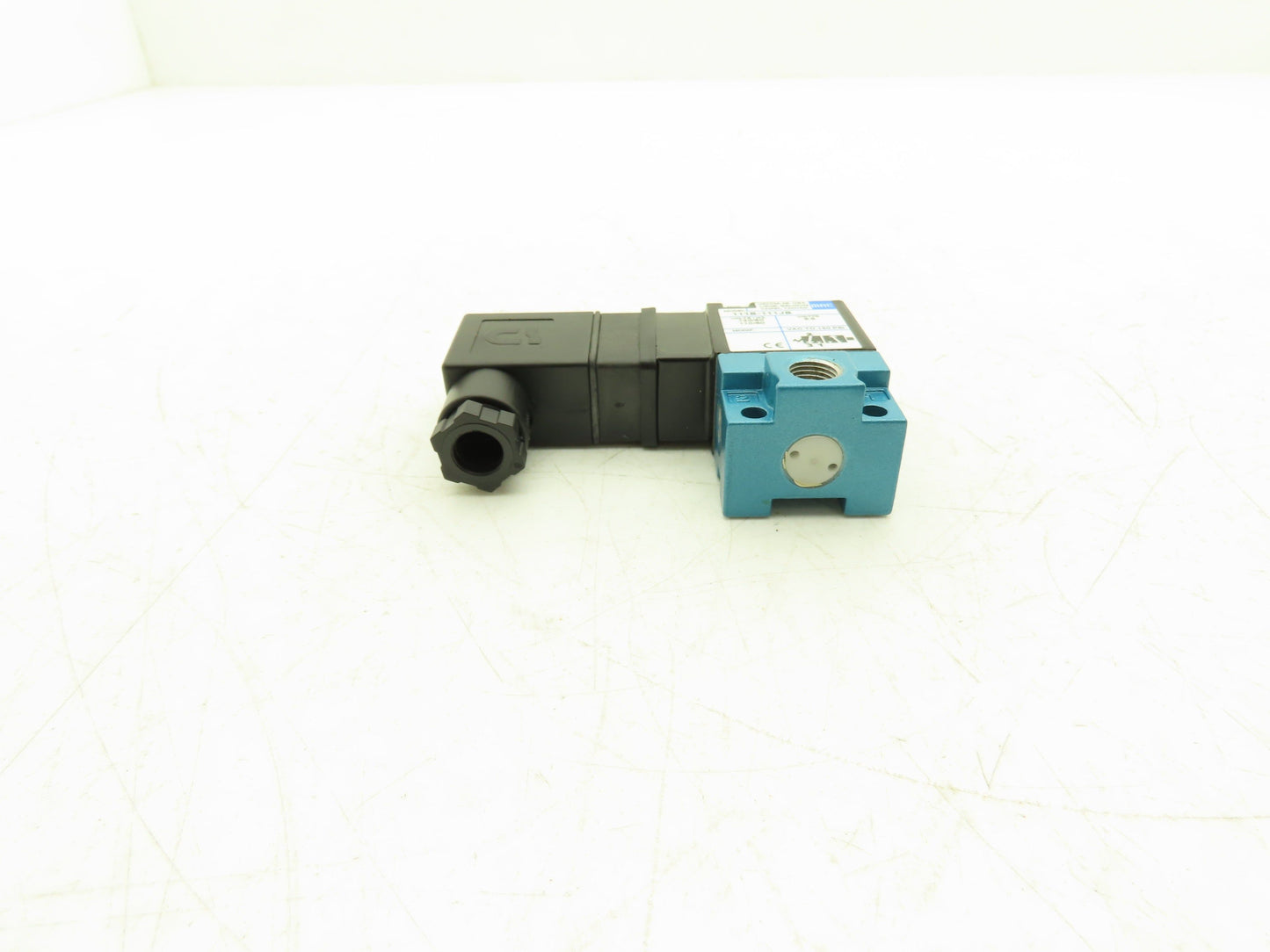 MAC 111B-111JB Pneumatic Valve 110/120V 50/60Hz 150 PSI