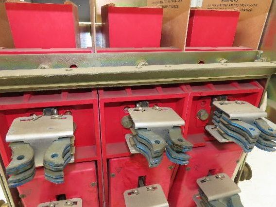 Square D DS 206 Air AC Circuit Breaker 600VAC 800A 3 Pole Amptector I-A