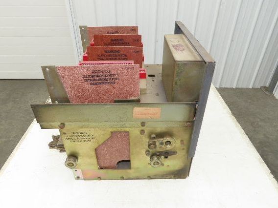 Square D DS 206 Air AC Circuit Breaker 600VAC 600A 3 Pole Amptector I-A