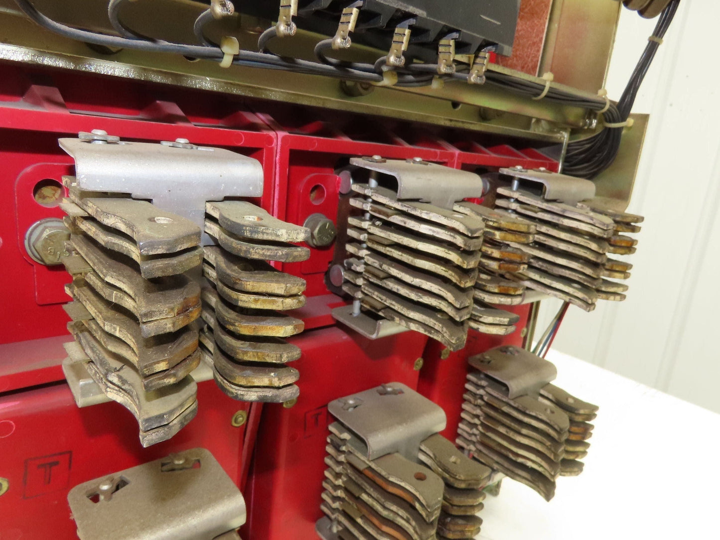 Square D DS 416 Air AC Circuit Breaker 600VAC 1600A 3 Pole Amptector I-A