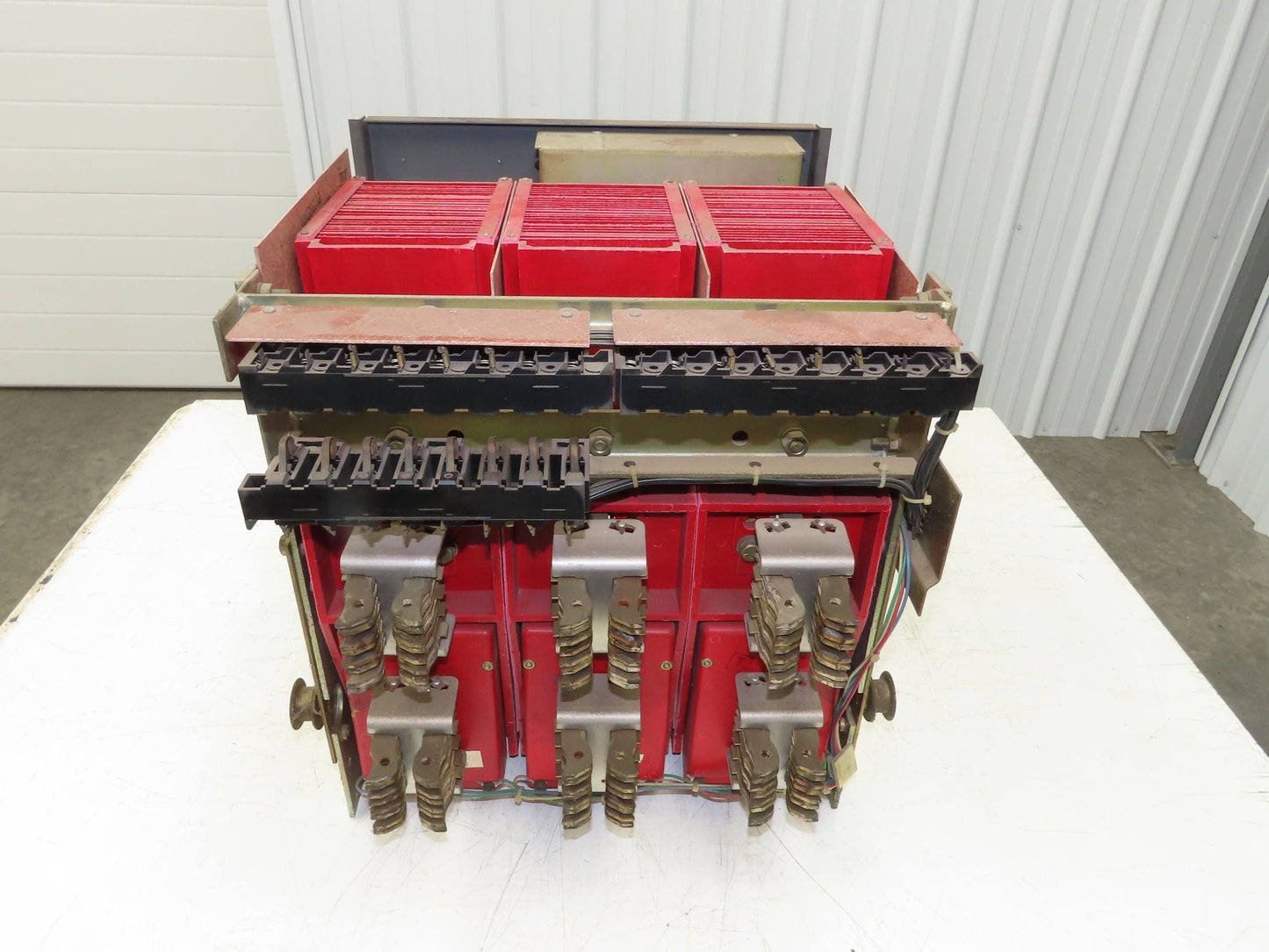 Square D DS 416 Air AC Circuit Breaker 600VAC 1600A 3 Pole Amptector I-A