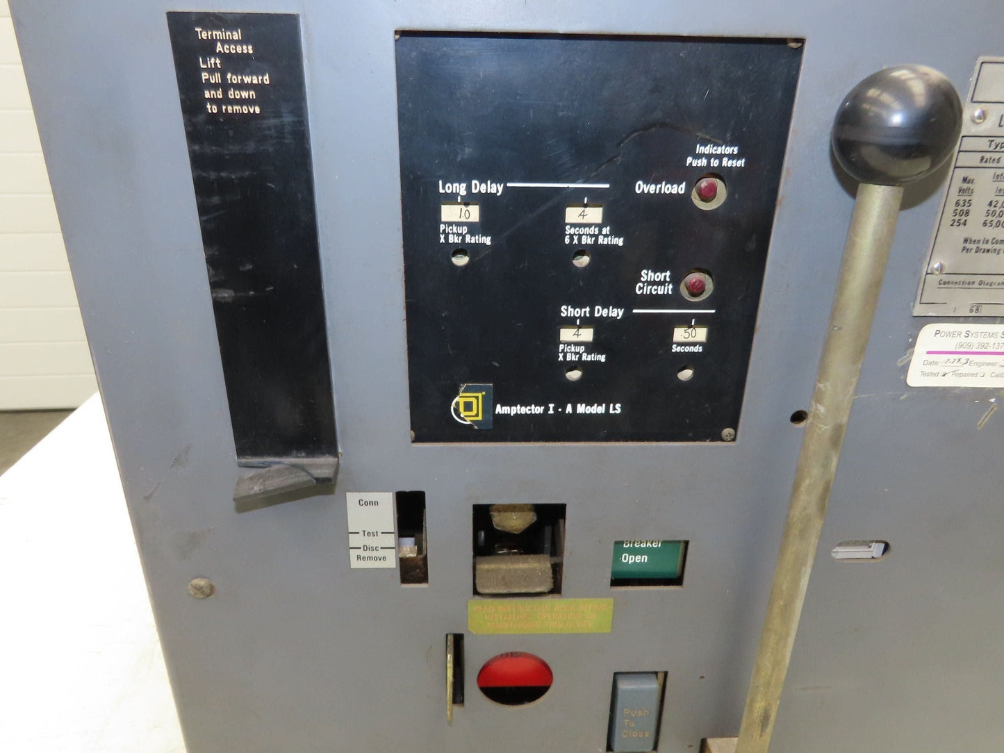 Square D DS 416 Air AC Circuit Breaker 600VAC 1600A 3 Pole Amptector I-A