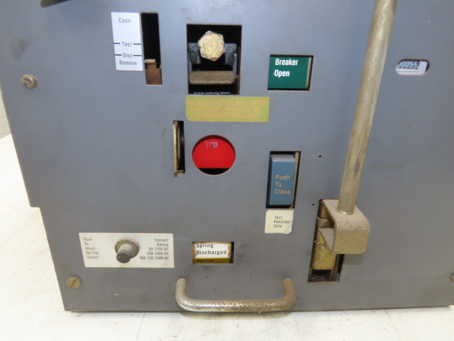 Square D DS 416 Air AC Circuit Breaker 600VAC 1600A 3 Pole Amptector I-A