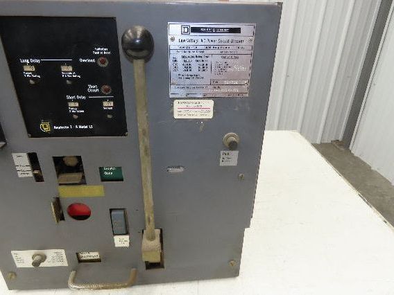 Square D DS 416 Air AC Circuit Breaker 600VAC 1600A 3 Pole Amptector I-A