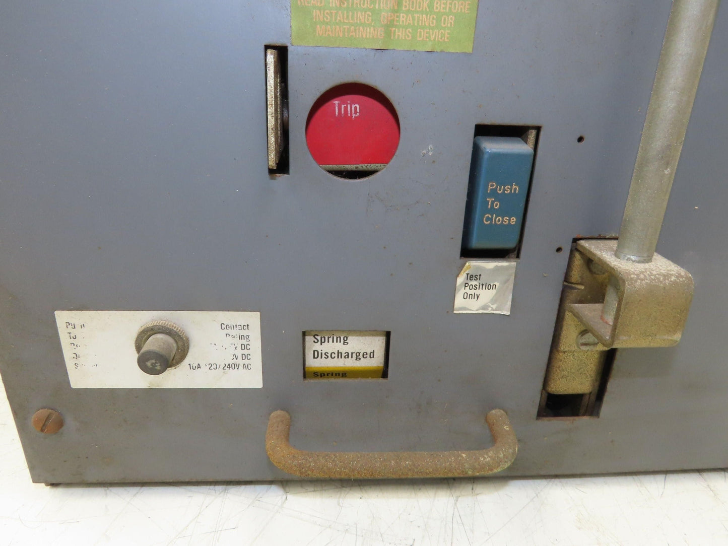 Square D DS 416 Air AC Circuit Breaker 600VAC 1600A 3 Pole Amptector I-A