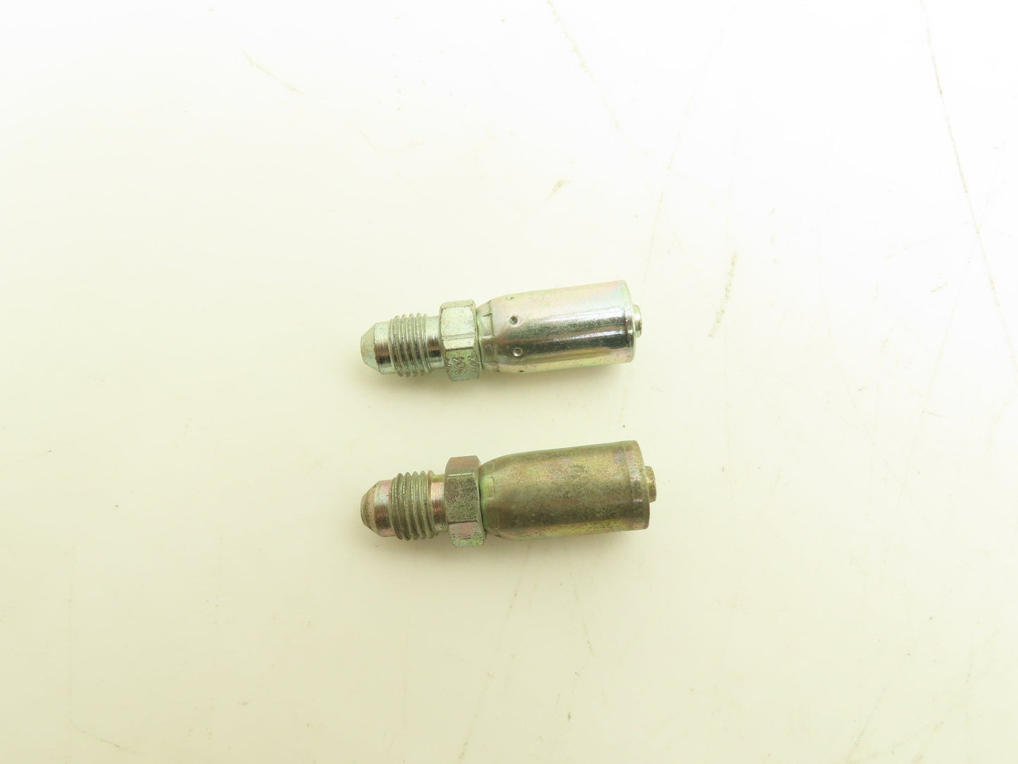 Eaton 04E-504 Fitting 1/4" Hose ID x 1/4" 37° Male Rigid Lot of 24