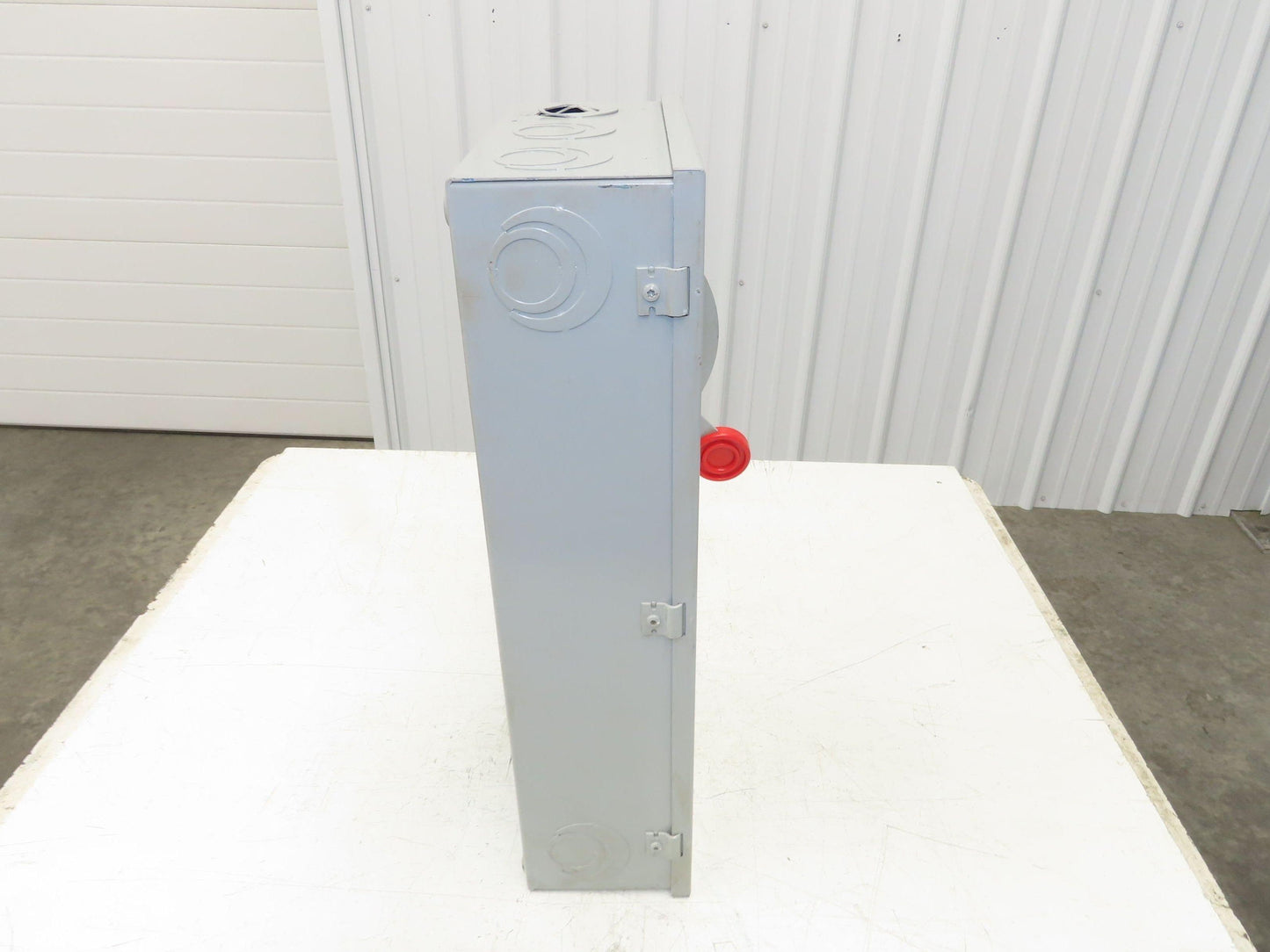 Eaton DH323FGK 100A Fusible Safety Switch 3-Pole 240V Nema 1