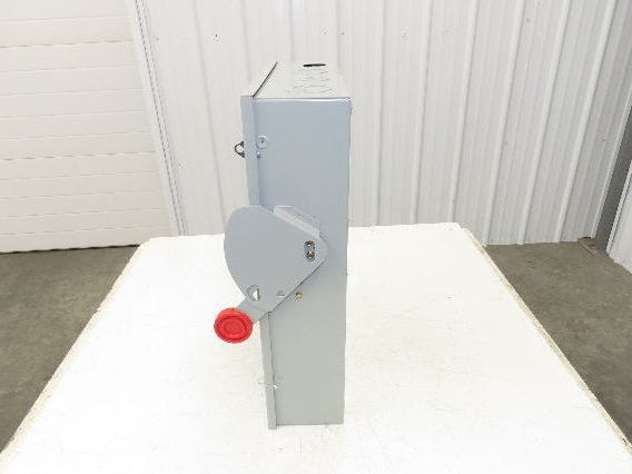 Eaton DH323FGKJSEL Fusible Disconnect Safety Switch 100A 240V 3Ph