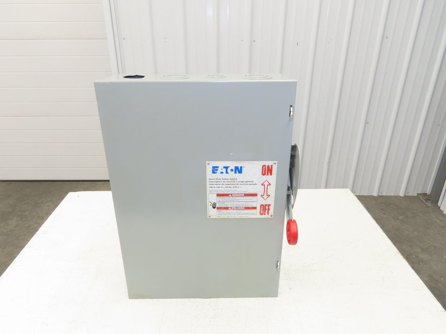 Eaton DH323FGKJSEL Fusible Disconnect Safety Switch 100A 240V 3Ph