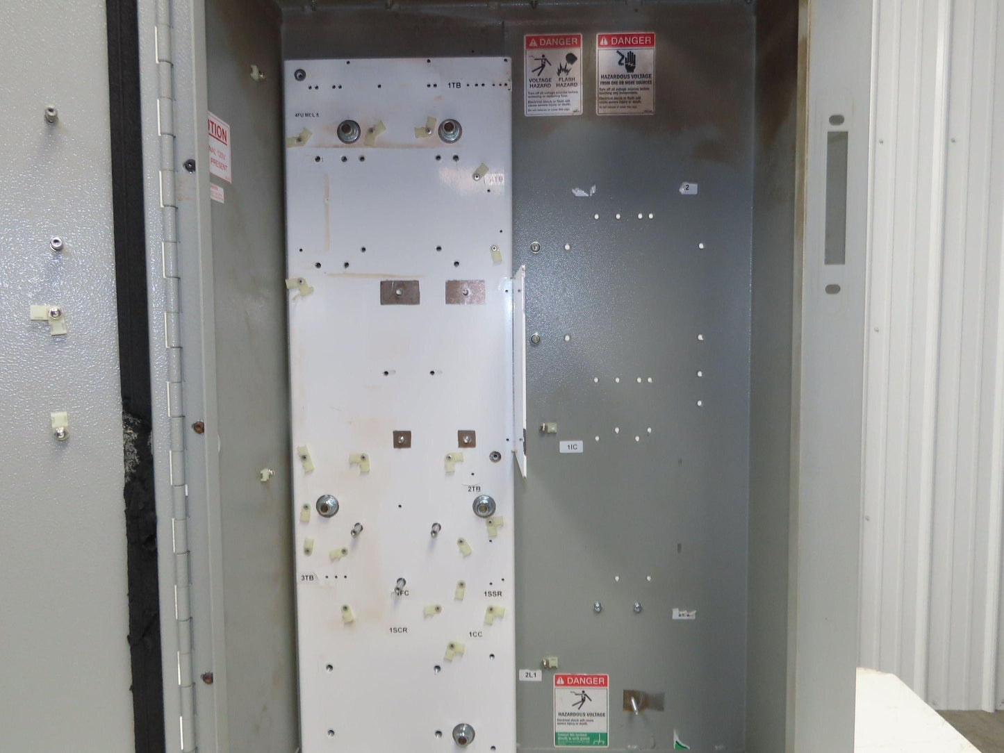 Electrical Enclosure 33x20x11" Weld Cell Control Cabinet Disconnect
