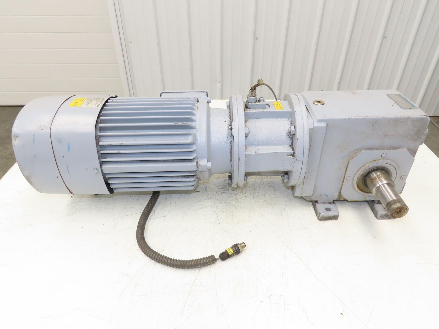 Stober B21R100LX4ST03 Brake Gear Motor 8.4 Reducer 208rpm 4Hp 480V 3PH K302 100L