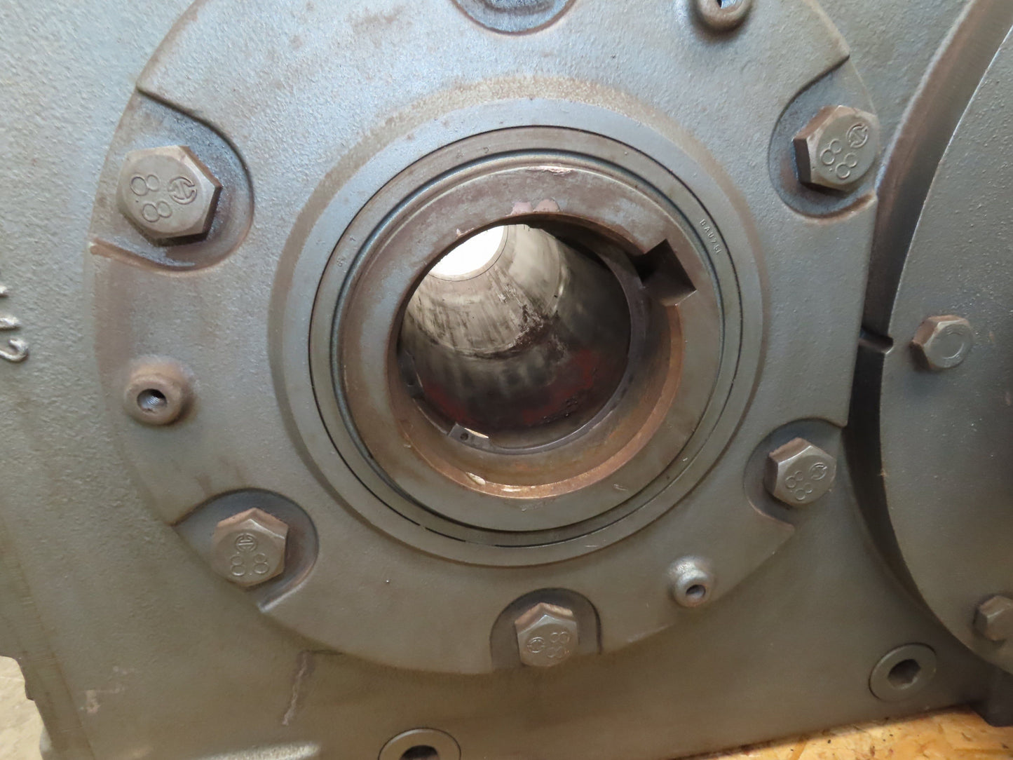 Sew Eurodrive FA157R97DT100L4BMG4HR Gear Motor 680:1 Reducer 2.6rpm 5Hp 460V 3PH