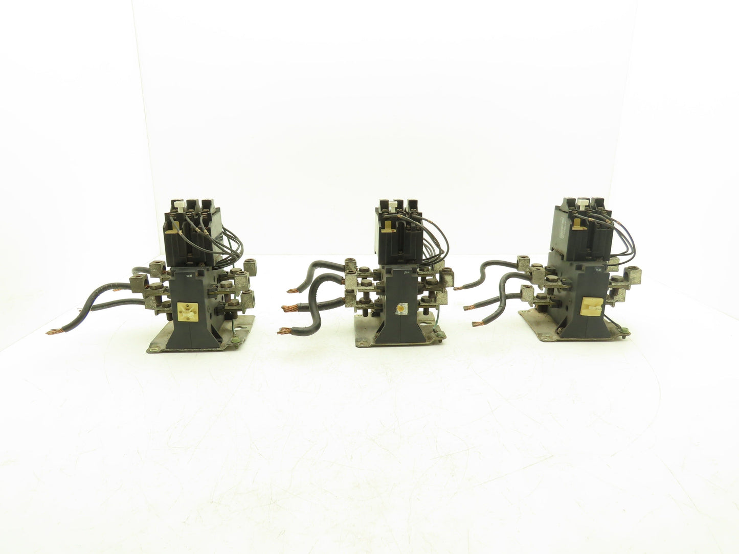 Allen Bradley 592-TPD200 Overload Relay Heater 3-Pole 184A Series A Lot of 3