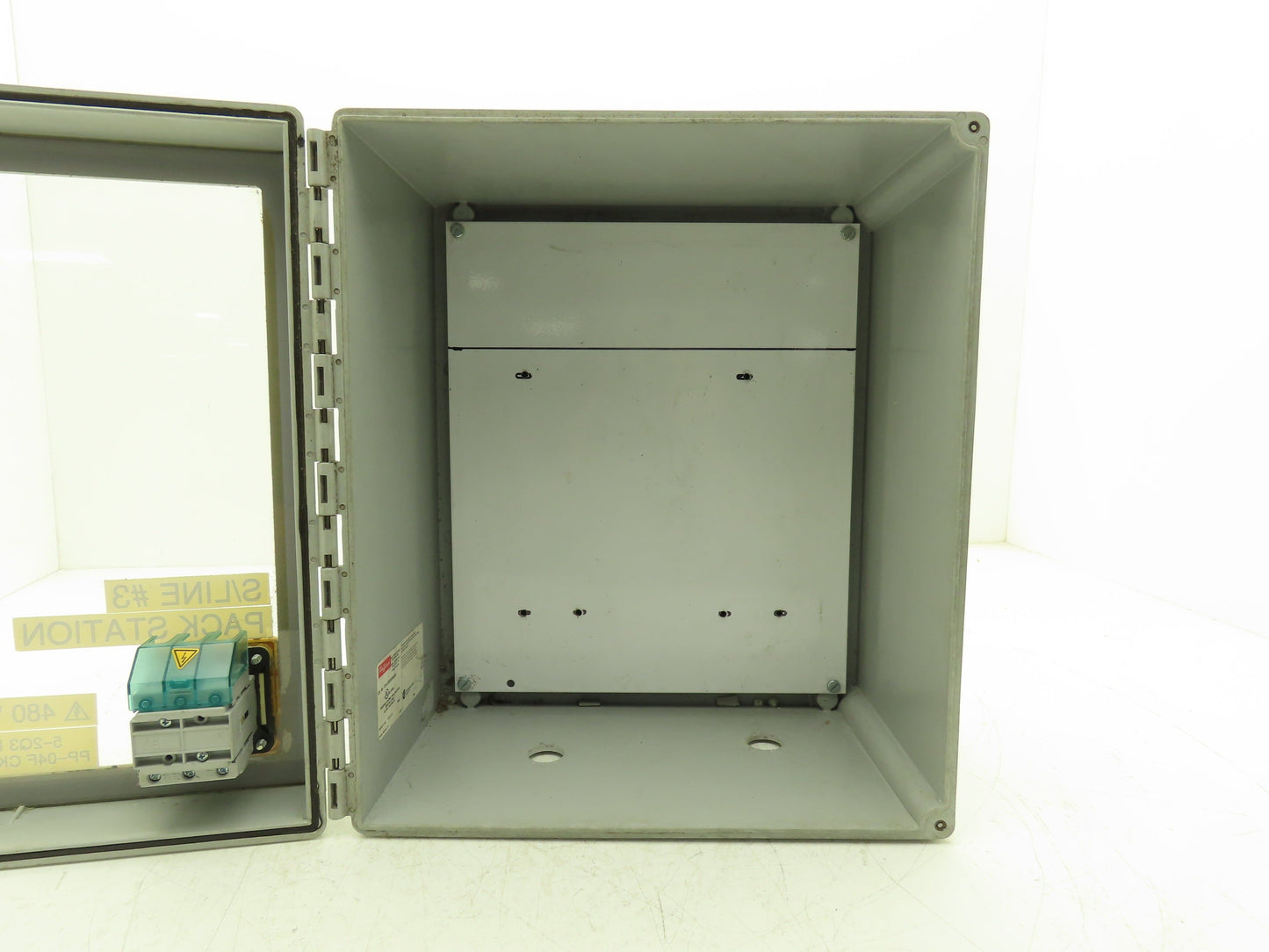 Hoffman A14128CHQRFGW Electrical Enclosure Junction Box 14x12x6" Disconnect