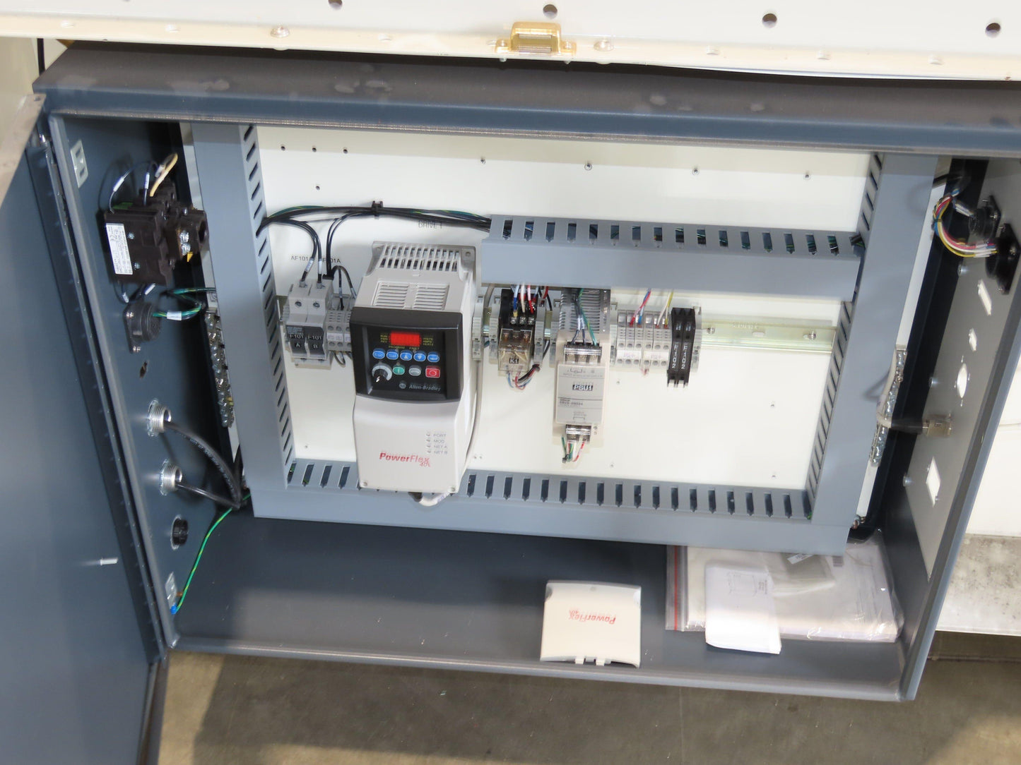 Newport SolaryX II Photovoltaic Thin Laser Scribe Solar Panel Manufacture System