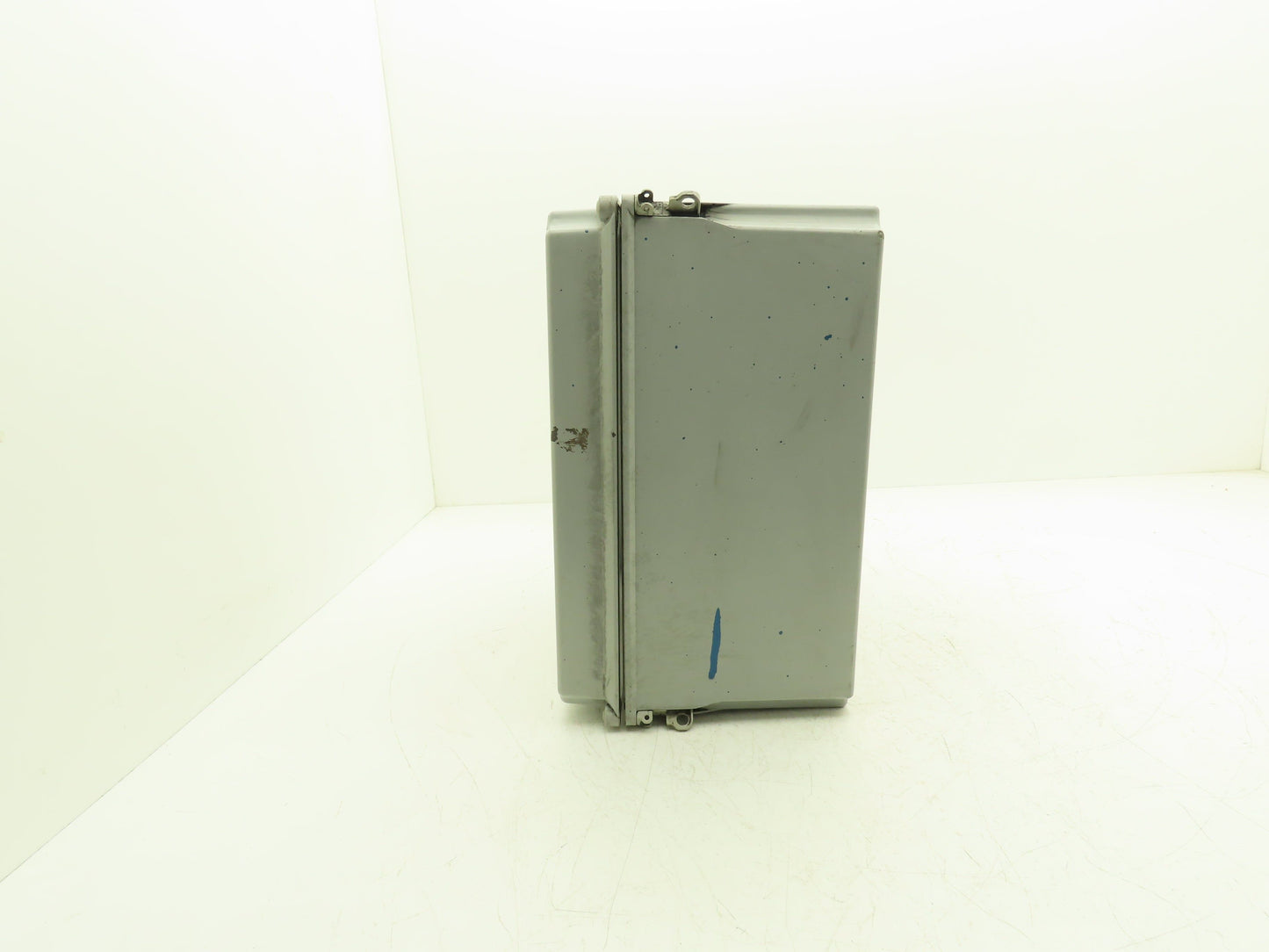 Hoffman A14128CHQRFGW Electrical Enclosure Junction Box 14x12x6" Disconnect