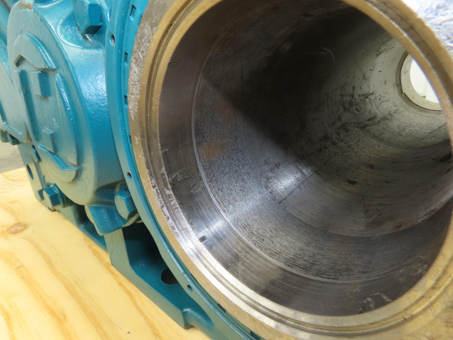 Hansen Transmission Gear Reducer 22.6:1 Gearbox 120Hp 77.3 RPM RLC33F-ANN-22.4