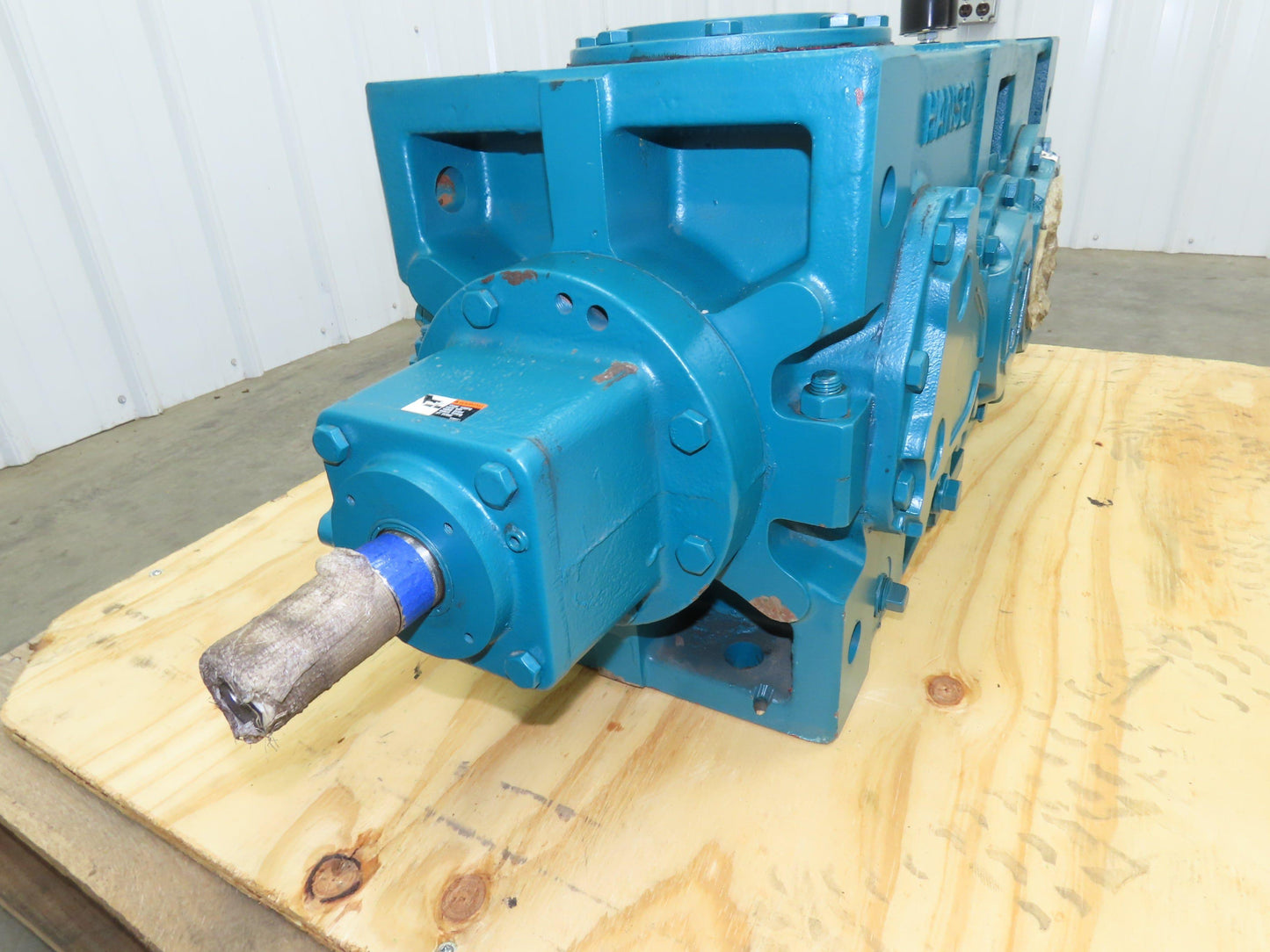 Hansen Transmission Gear Reducer 22.6:1 Gearbox 120Hp 77.3 RPM RLC33F-ANN-22.4