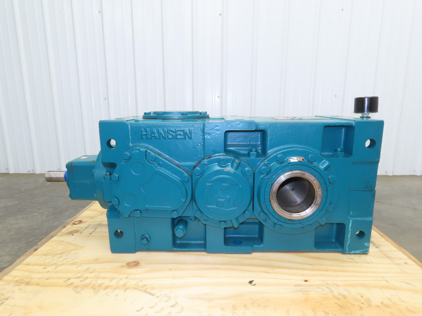 Hansen Transmission Gear Reducer 22.6:1 Gearbox 120Hp 77.3 RPM RLC33F-ANN-22.4