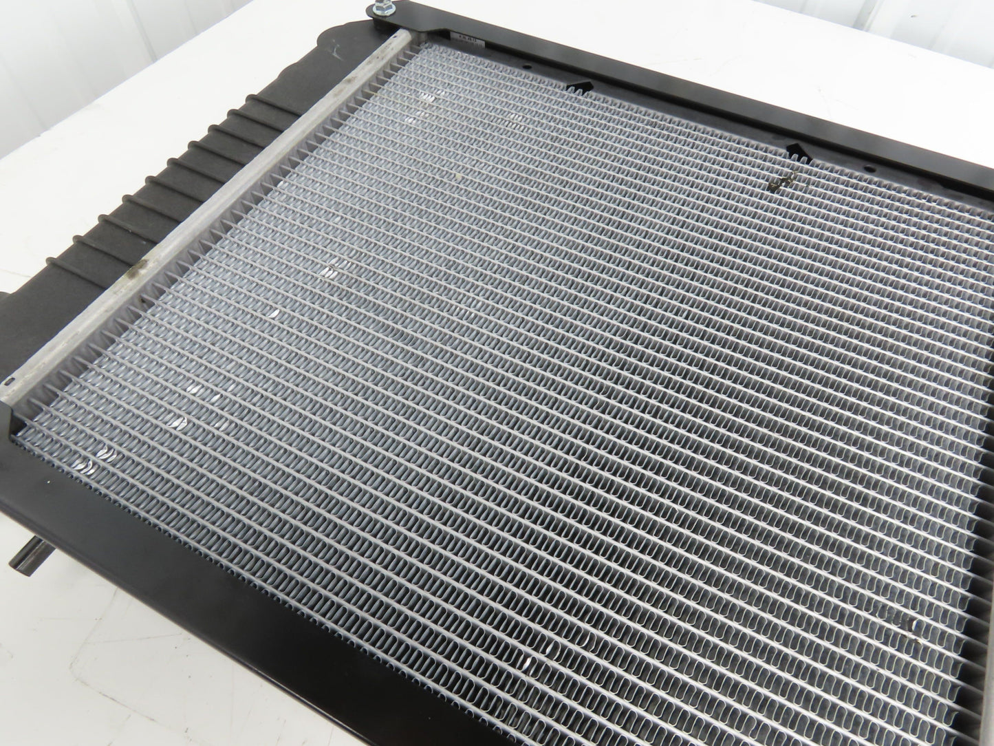 Modine 3089182 Square Wave Forklift Radiator Hyster 2060015 Yale 580039807