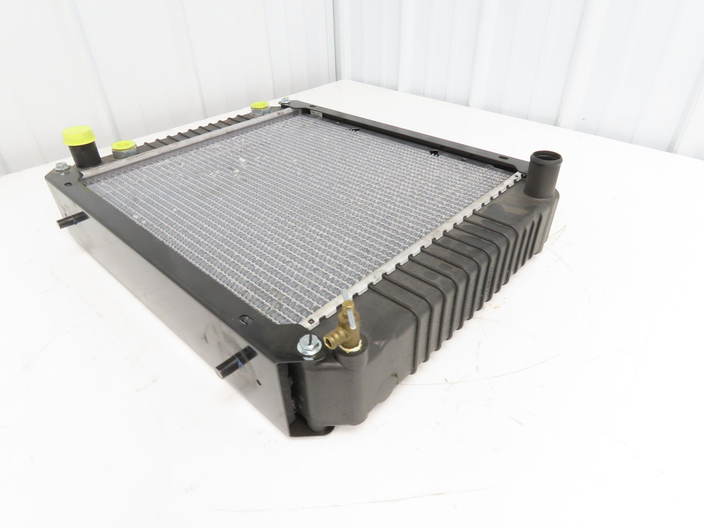 Modine 3089182 Square Wave Forklift Radiator Hyster 2060015 Yale 580039807