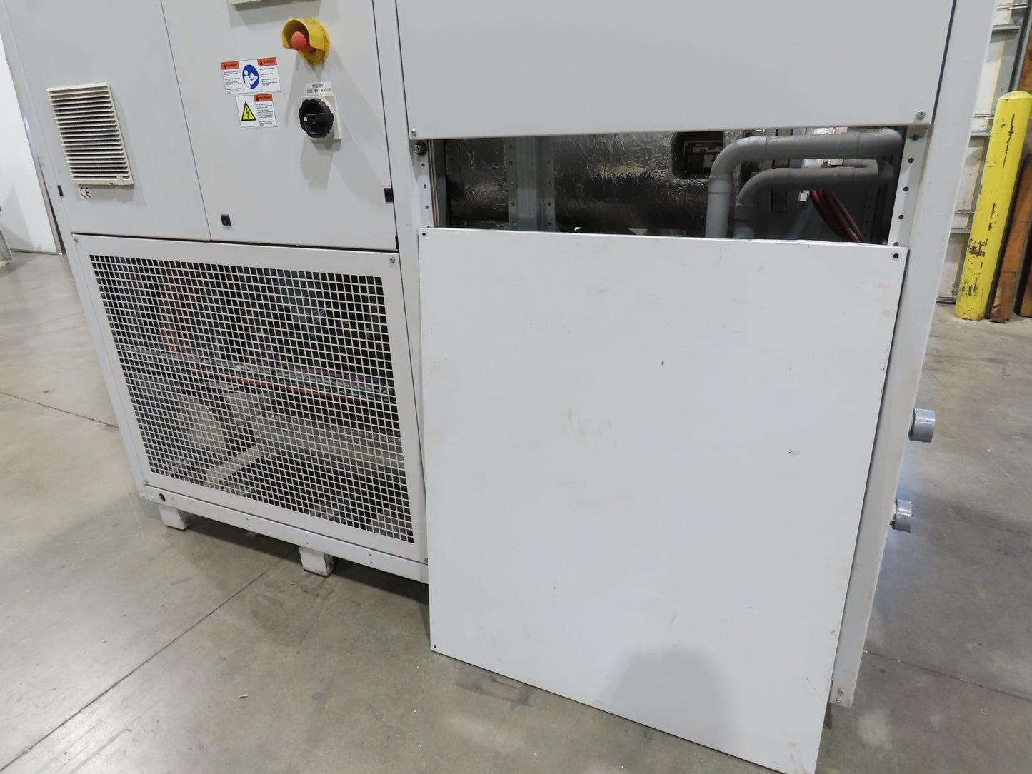 GWK Recirculating Water Cooled Chiller 40 Ton Cooling 25Hp 480V 2-Pump Unit