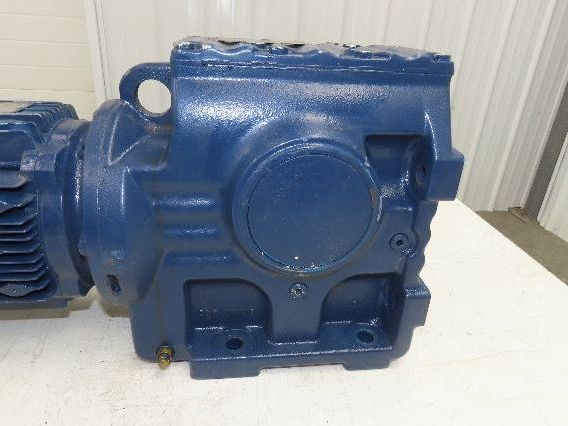 Sew Eurodrive S77 DRE100L4 Gearmotor 28.41 Reducer 61rpm 3Hp 230/460V LH Output