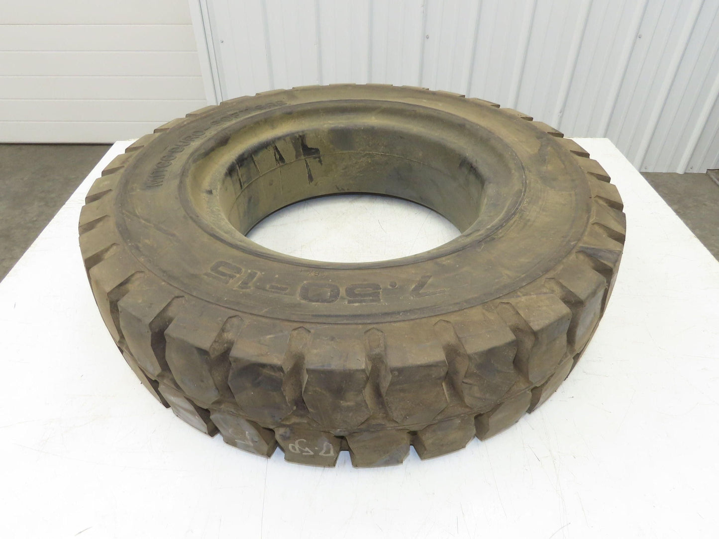 Mitco Duro-Soft SRB 29x7.5-15 Forklift Tire Resilient Solid Traction Black