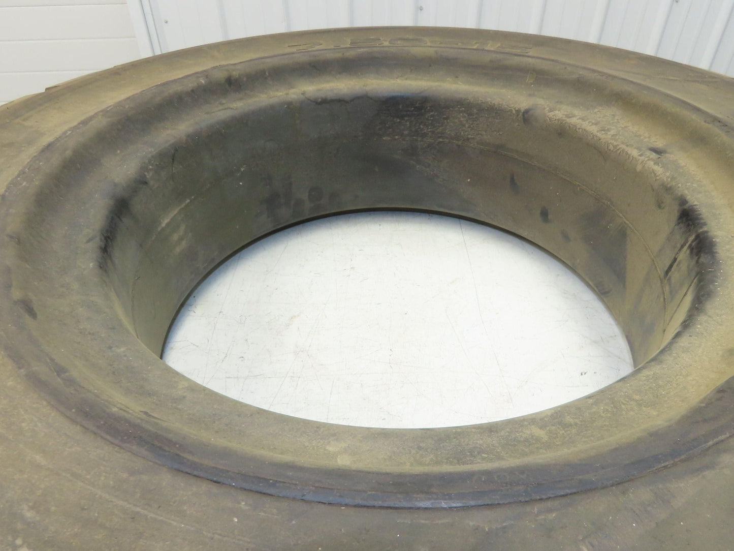 Mitco Duro-Soft SRB 29x7.5-15 Forklift Tire Resilient Solid Traction Black