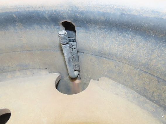 Deestone 28x8.15-15 Pneumatic Air Forklift Traction Tire 6-Lug Rim Guard Black