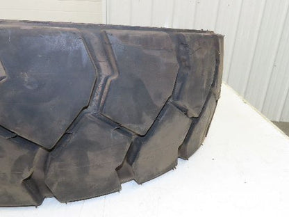 Deestone 28x8.15-15 Pneumatic Air Forklift Traction Tire 6-Lug Rim Guard Black