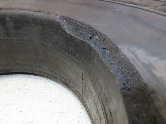 Rhino 7.00-12/5.00 Forklift Tire Resilient Solid Traction Black 25x7x12