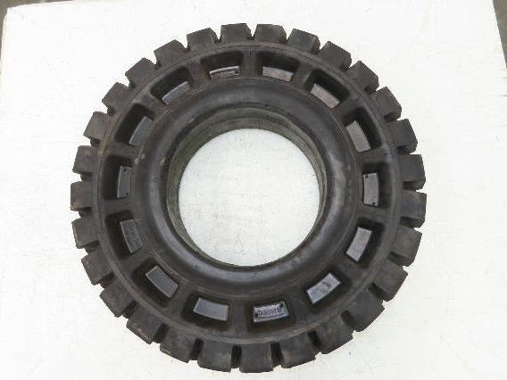 Rhino 7.00-12/5.00 Forklift Tire Resilient Solid Traction Black 25x7x12