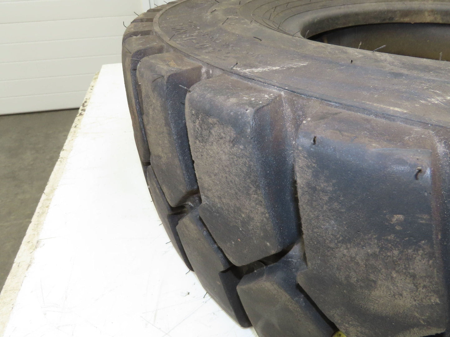 Titan 32x7.50-15 NHS Pneumatic Air Forklift Traction Tire Black w/Tube & Flap