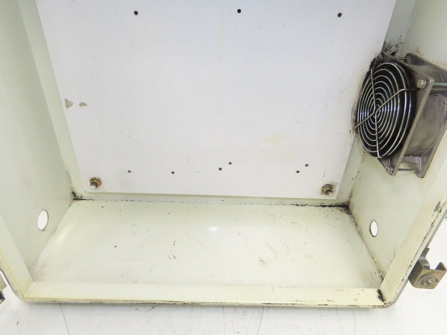 Hoffman A-202008LP Electrical Enclosure Control Panel Backplate Fan 20x20x8