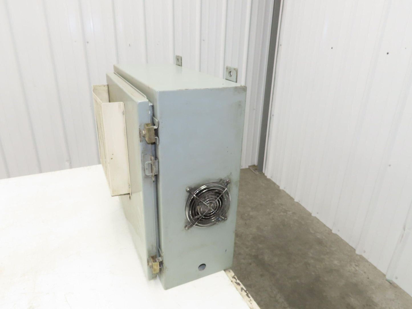 Hoffman A-202008LP Electrical Enclosure Control Panel Backplate Fan 20x20x8