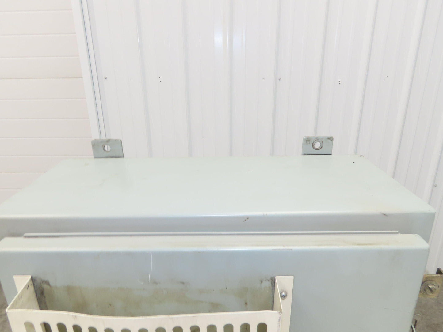 Hoffman A-202008LP Electrical Enclosure Control Panel Backplate Fan 20x20x8