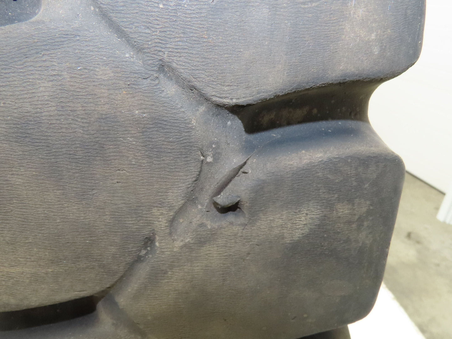 Bergougnan 28x7.00-15 Dual Forklift Tire Solid Traction Black 6-Lug Rim