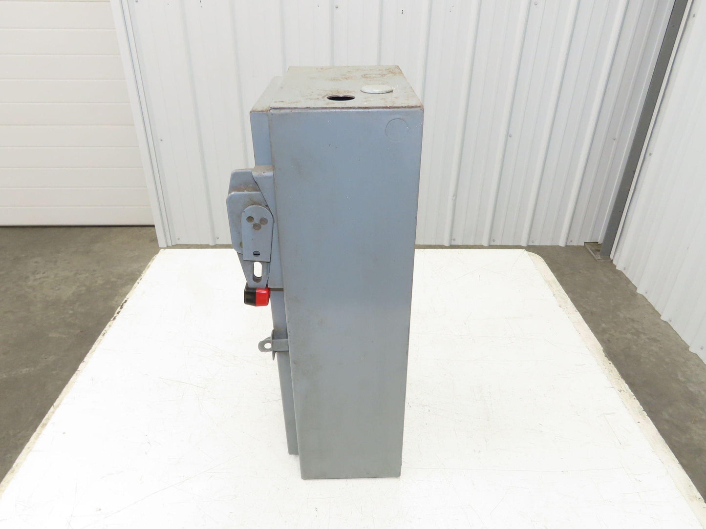 Square D 8538SBG13 Combination Motor Starter Size 0 NEMA 5Hp 600V 30A Fused