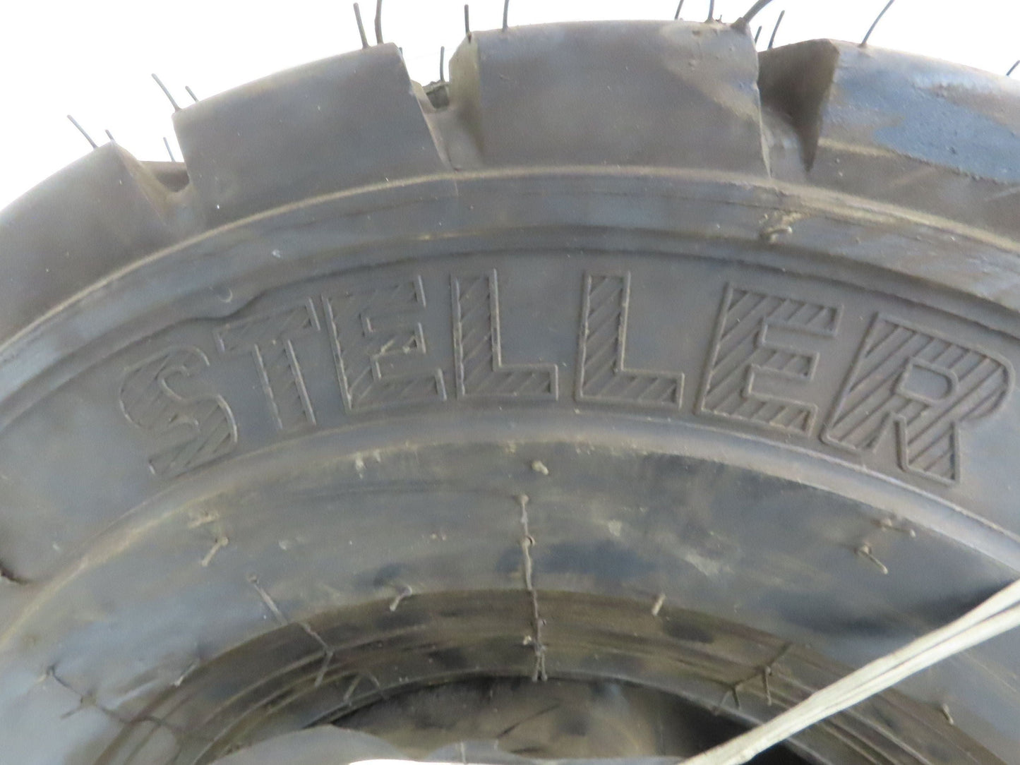 Steller Powerlifter 6.9016.00.9 NHS Pneumatic Air Forklift Traction Tire Black