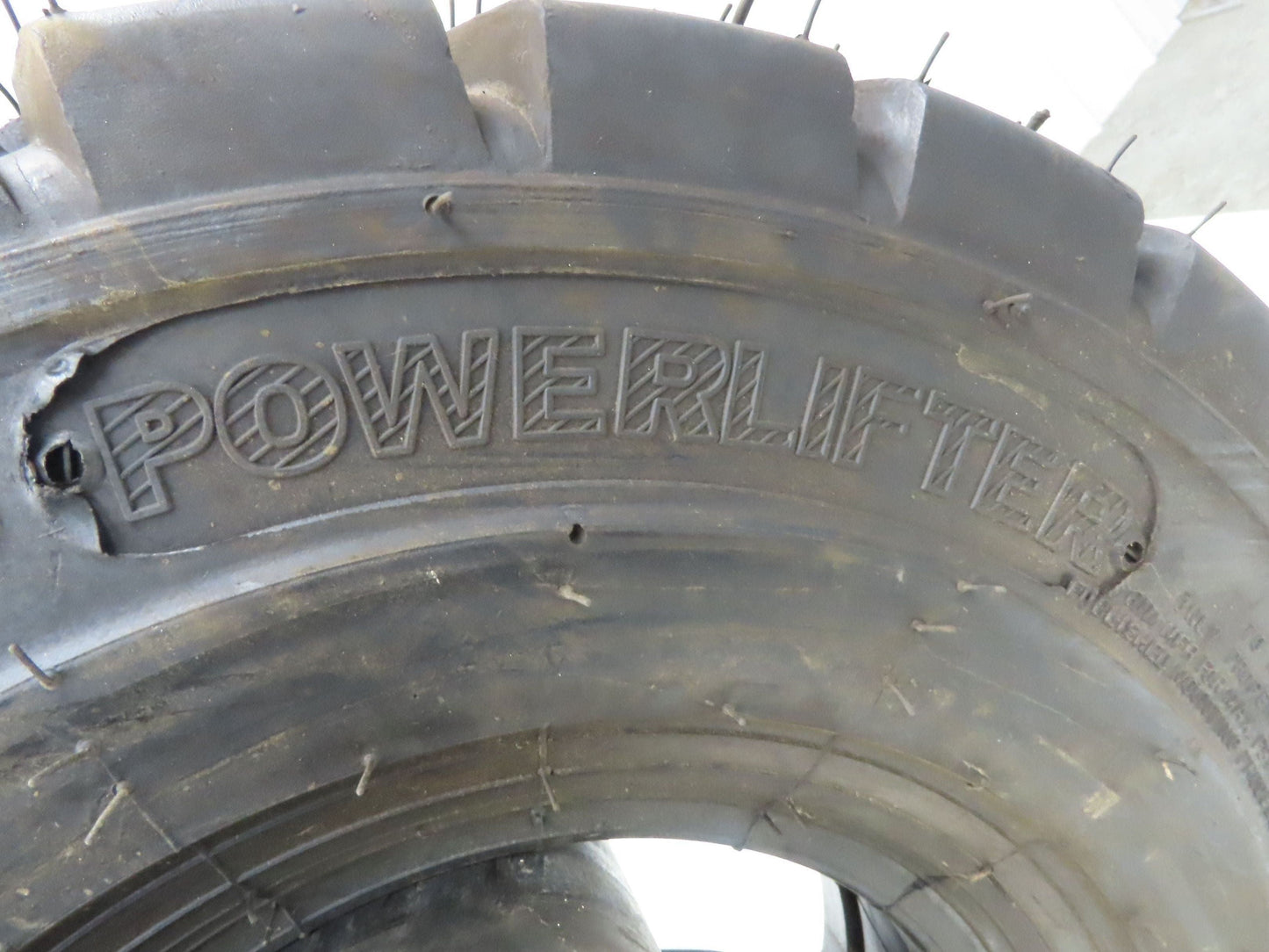Steller Powerlifter 6.9016.00.9 NHS Pneumatic Air Forklift Traction Tire Black