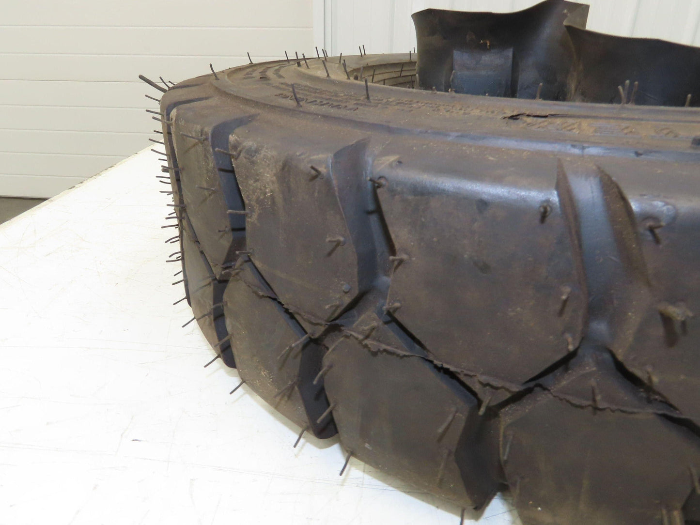 Steller Powerlifter 6.9016.00.9 NHS Pneumatic Air Forklift Traction Tire Black