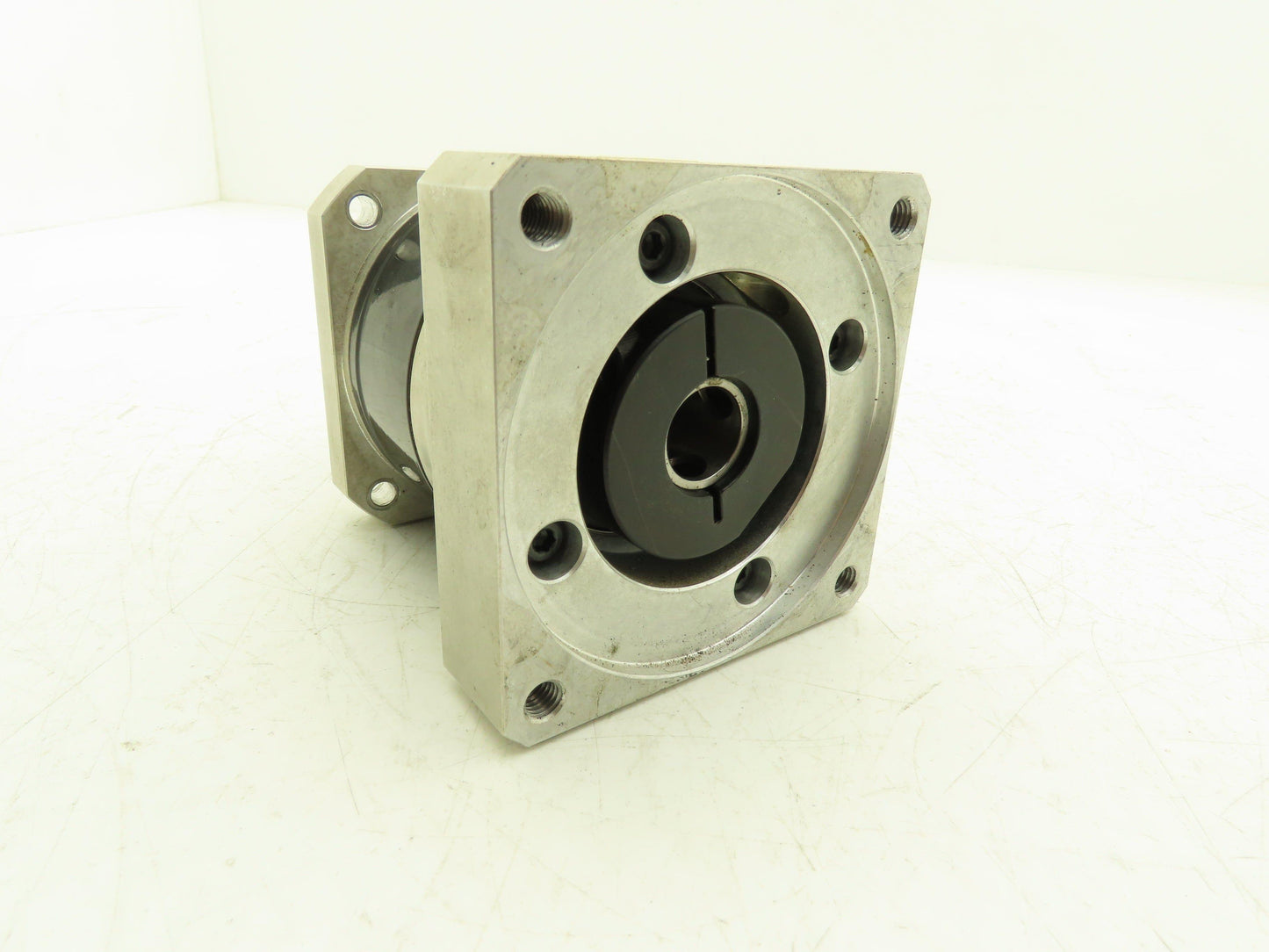 Apex Dynamics PAII 090-82 Inline Gearbox 7:1 Planetary Gear Head Reducer