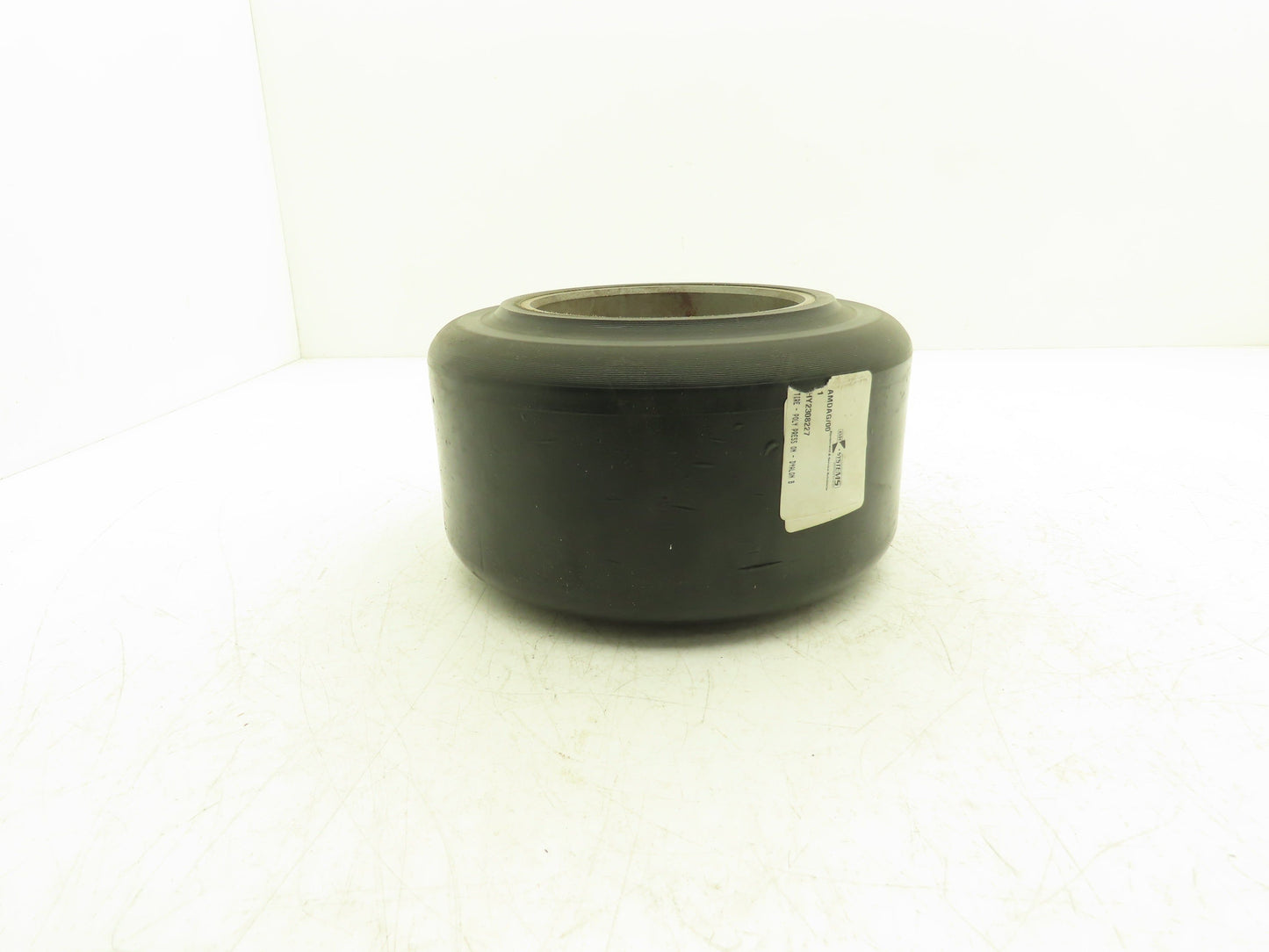 Dyalon B Hyster 9x5x5 Press-On Forklift Tire Polyurethane Solid Smooth Black