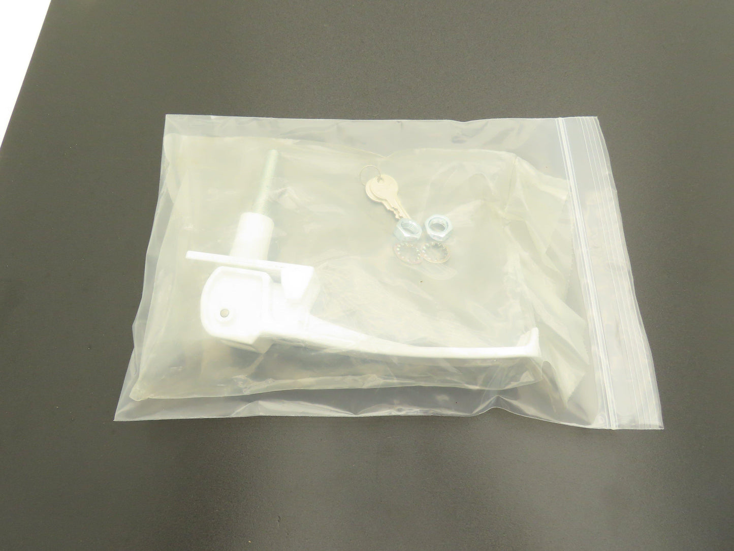 Southco 62-99-1067-02-LS03 Lift & Turn Locking RV Marine Latch 8" Handle White