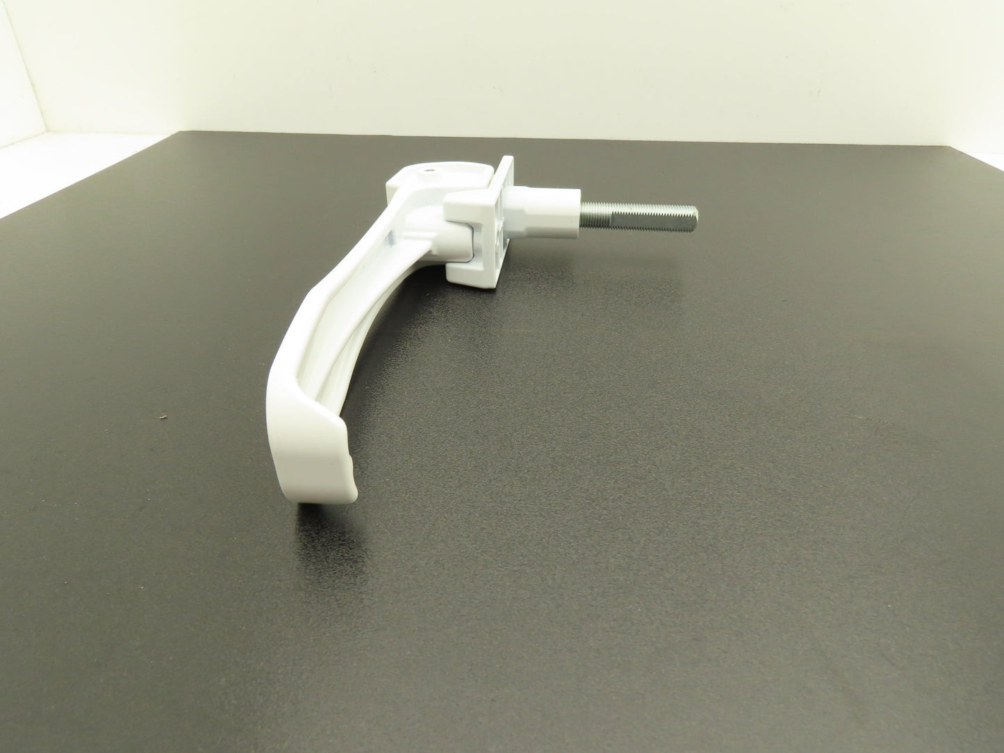 Southco 62-99-1067-02-LS03 Lift & Turn Locking RV Marine Latch 8" Handle White