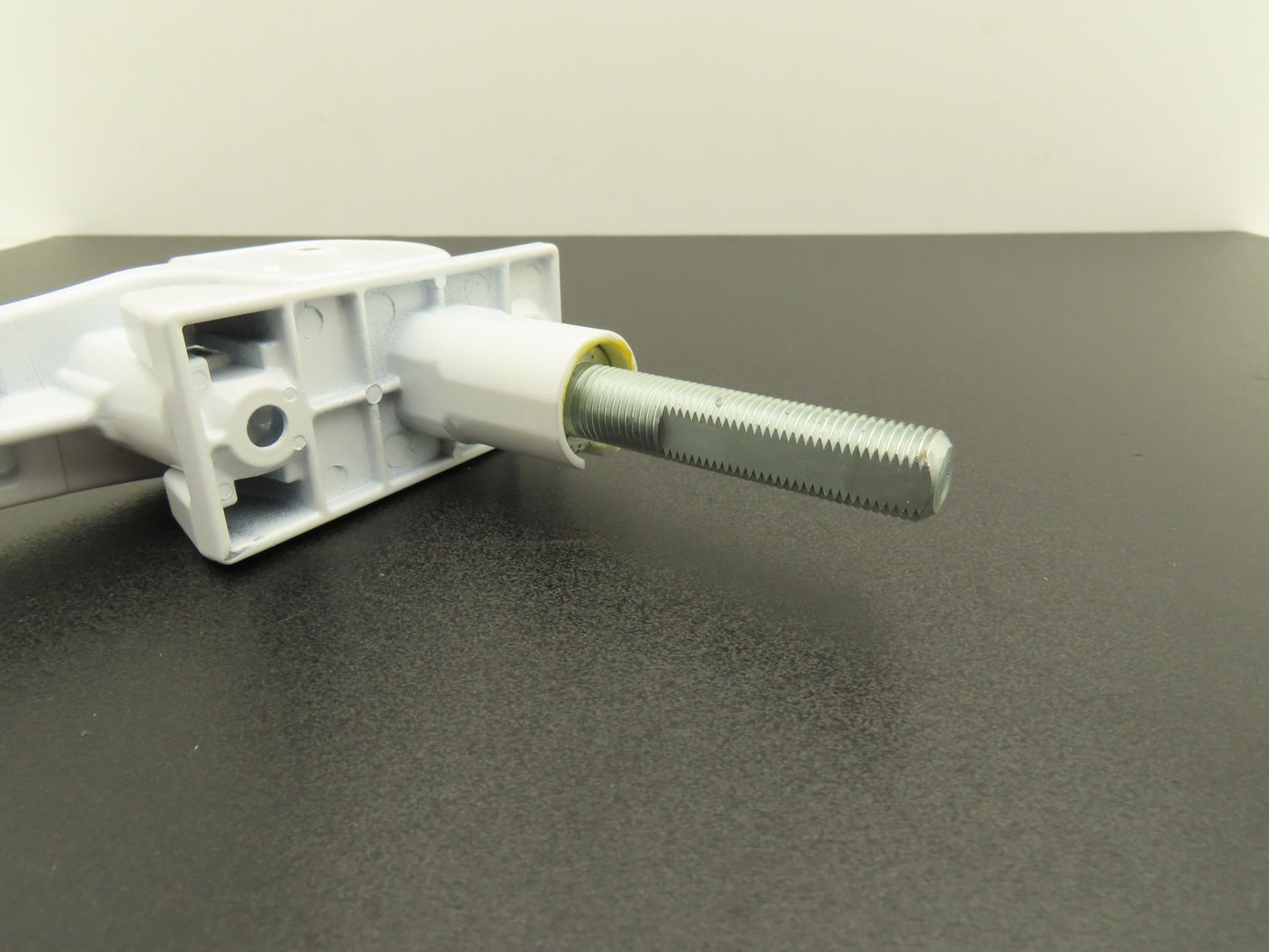 Southco 62-99-1067-02-LS03 Lift & Turn Locking RV Marine Latch 8" Handle White