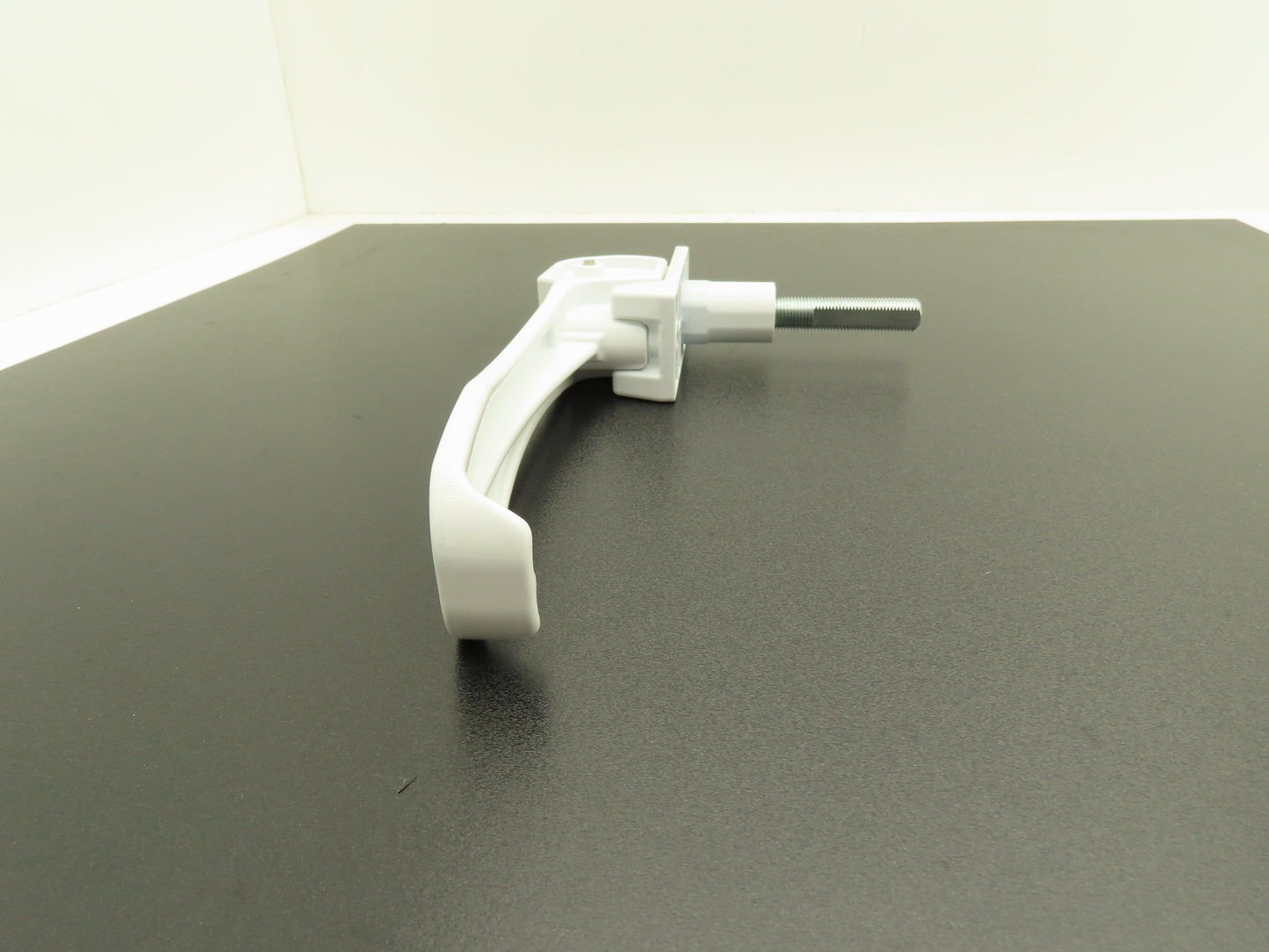 Southco 62-99-1067-02-LS04 Lift & Turn Locking RV Marine Latch 8" Handle White